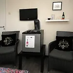 לינה וארוחת בוקר De Dael