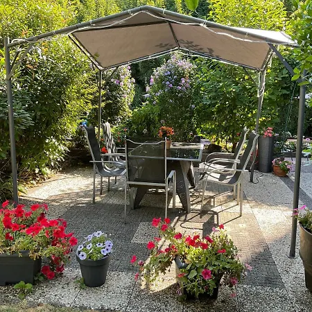 Bed & Breakfast De Dael 2*